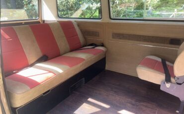 Volkswagen-vanagon-1984-5