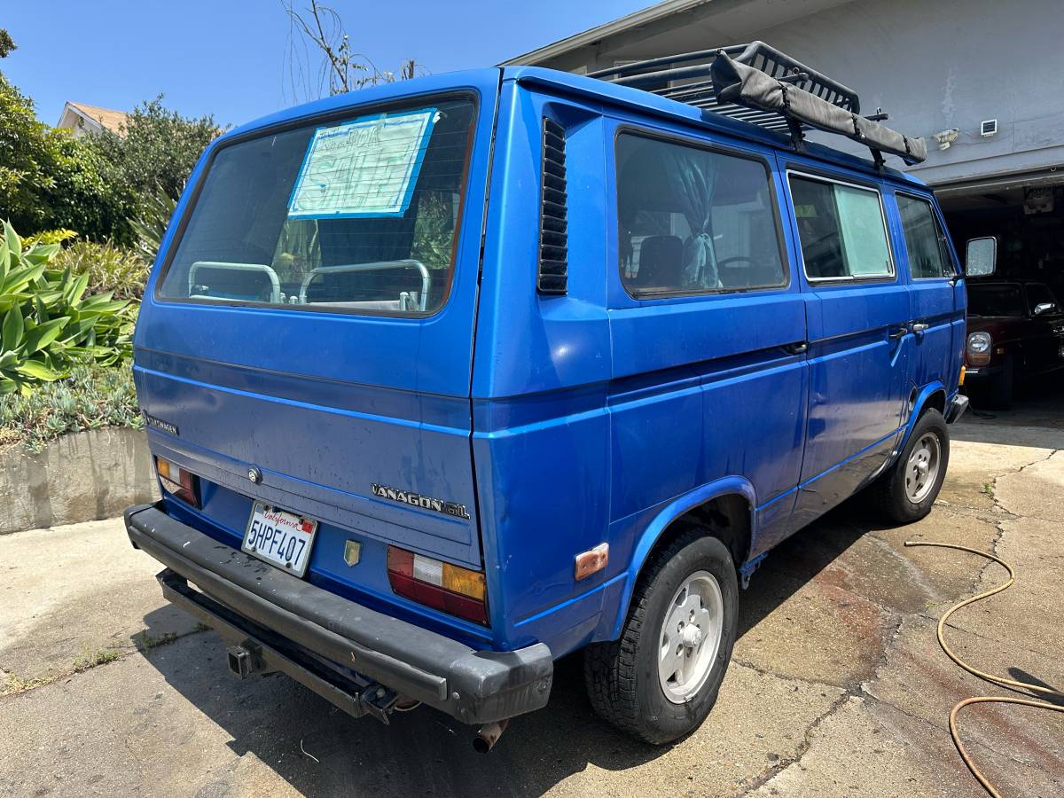 Volkswagen-vanagon-1984-blue-2