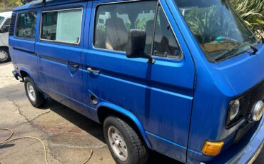 Volkswagen-vanagon-1984-blue-3