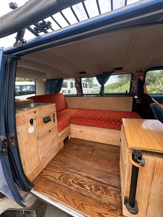 Volkswagen-vanagon-1984-blue-4