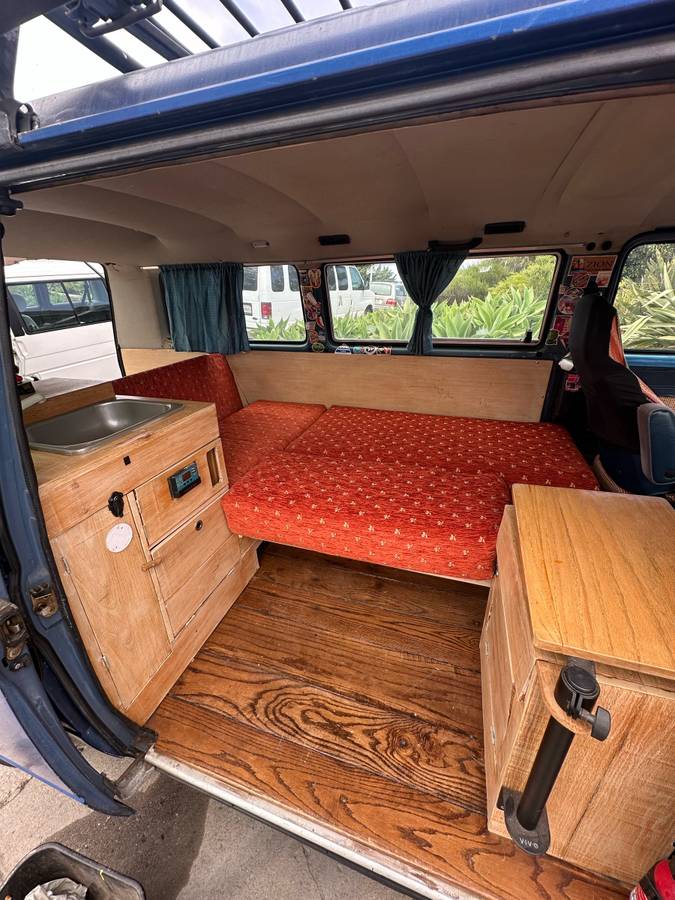 Volkswagen-vanagon-1984-blue-5