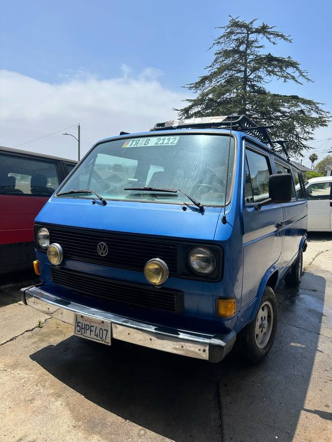 Volkswagen-vanagon-1984-blue