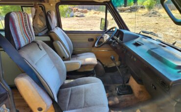 Volkswagen-vanagon-1986-14