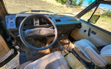 Volkswagen-vanagon-1986-17