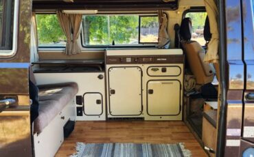 Volkswagen-vanagon-1986-8