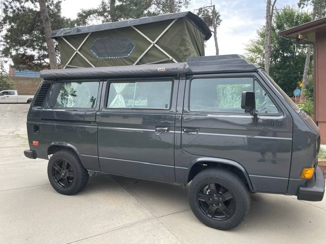 Volkswagen-vanagon-1986-blue-13