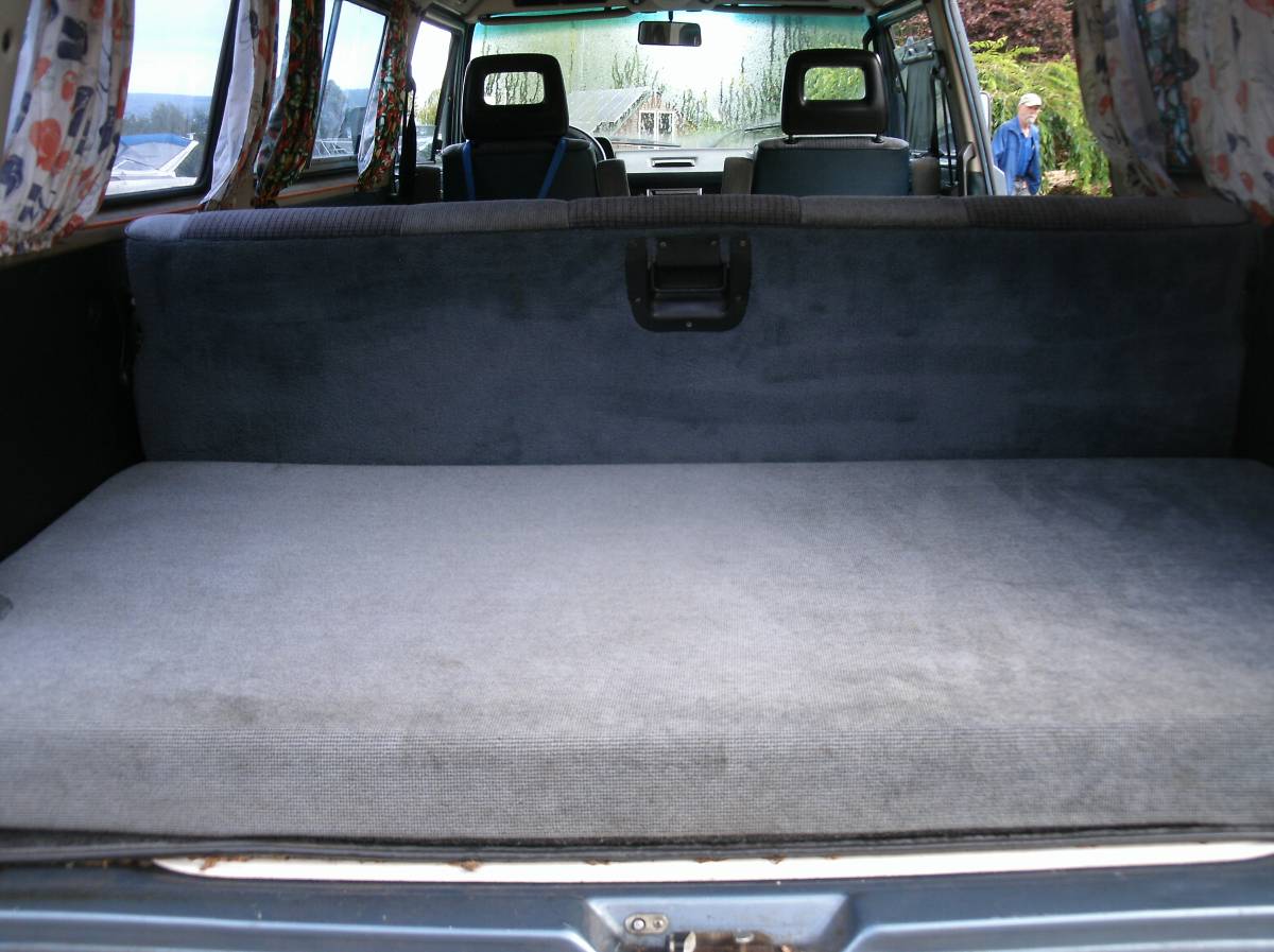 Volkswagen-vanagon-1987-blue-10