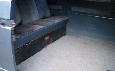 Volkswagen-vanagon-1987-blue-4