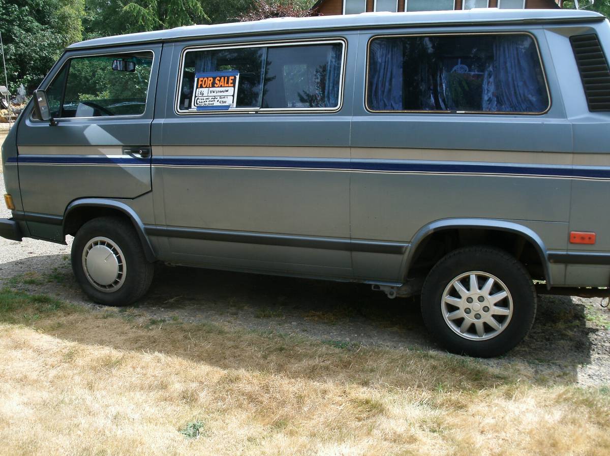 Volkswagen-vanagon-1987-blue-8
