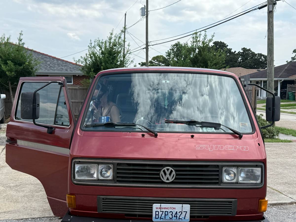 Volkswagen-vanagon-1987-red-1