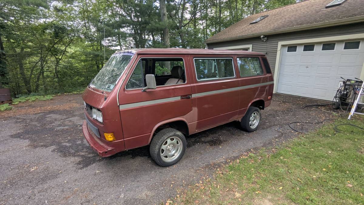 Volkswagen-vanagon-1987-red-1