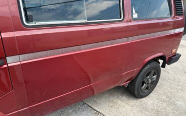 Volkswagen-vanagon-1987-red
