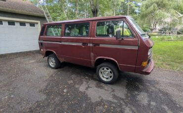 Volkswagen-vanagon-1987-red-2