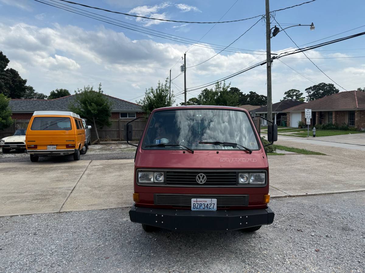 Volkswagen-vanagon-1987-red-3