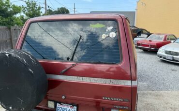 Volkswagen-vanagon-1987-red-5
