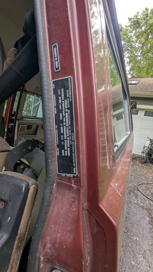Volkswagen-vanagon-1987-red-8