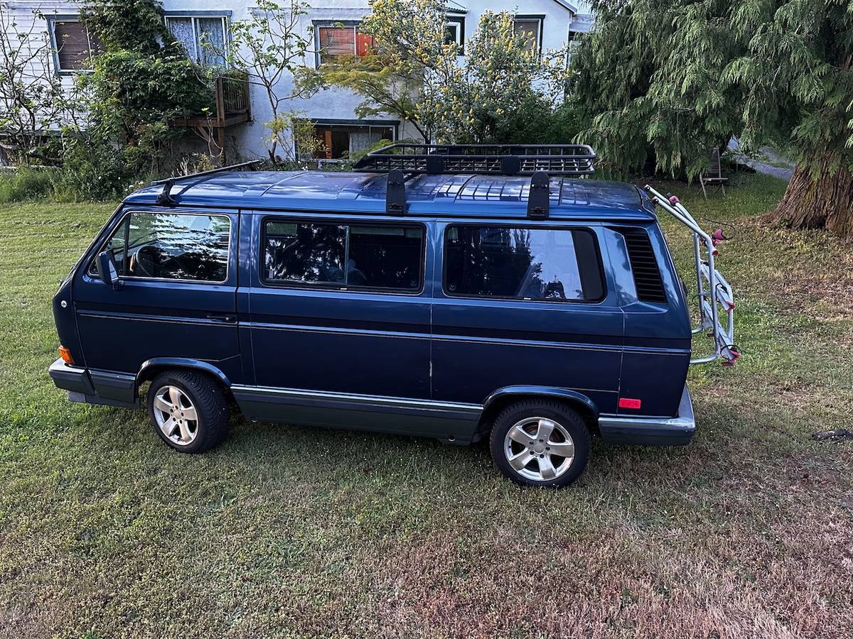 Volkswagen-vanagon-1988-12