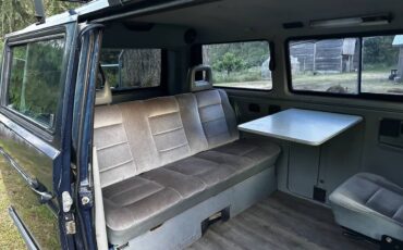 Volkswagen-vanagon-1988-15