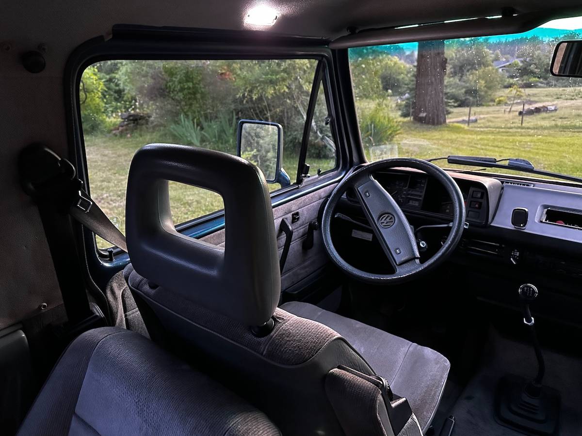 Volkswagen-vanagon-1988-19