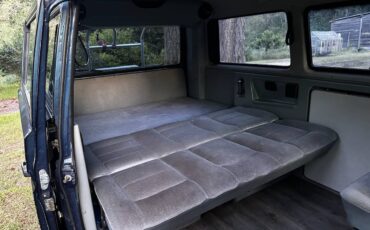 Volkswagen-vanagon-1988-22