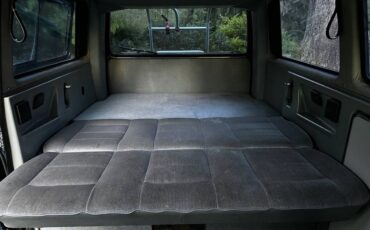 Volkswagen-vanagon-1988-23