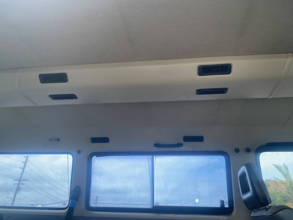 Volkswagen-vanagon-1990-blue-11