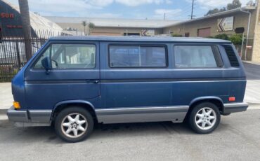 Volkswagen-vanagon-1990-blue-5
