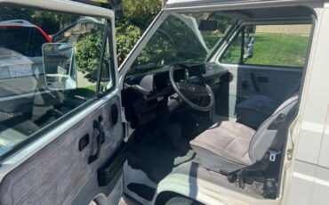 Volkswagen-vanagon-1990-white-10