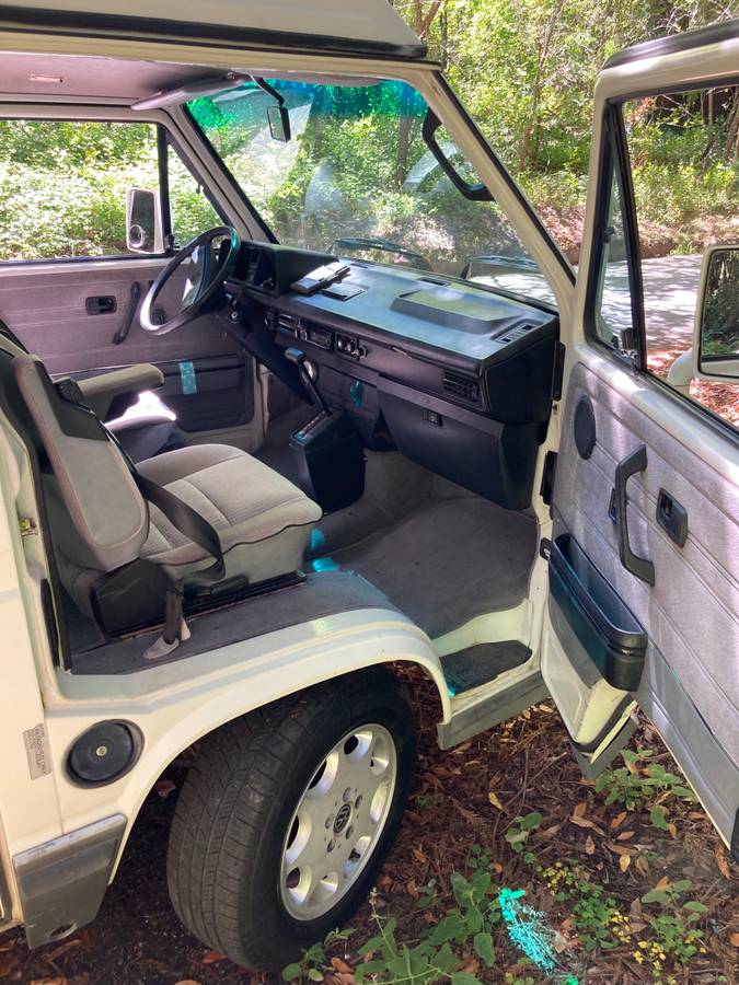 Volkswagen-vanagon-1990-white-10