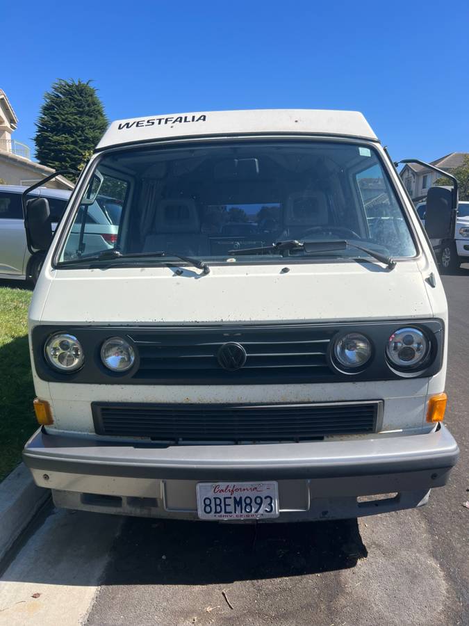 Volkswagen-vanagon-1990-white-14