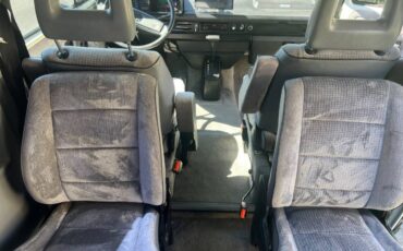 Volkswagen-vanagon-1990-white-5
