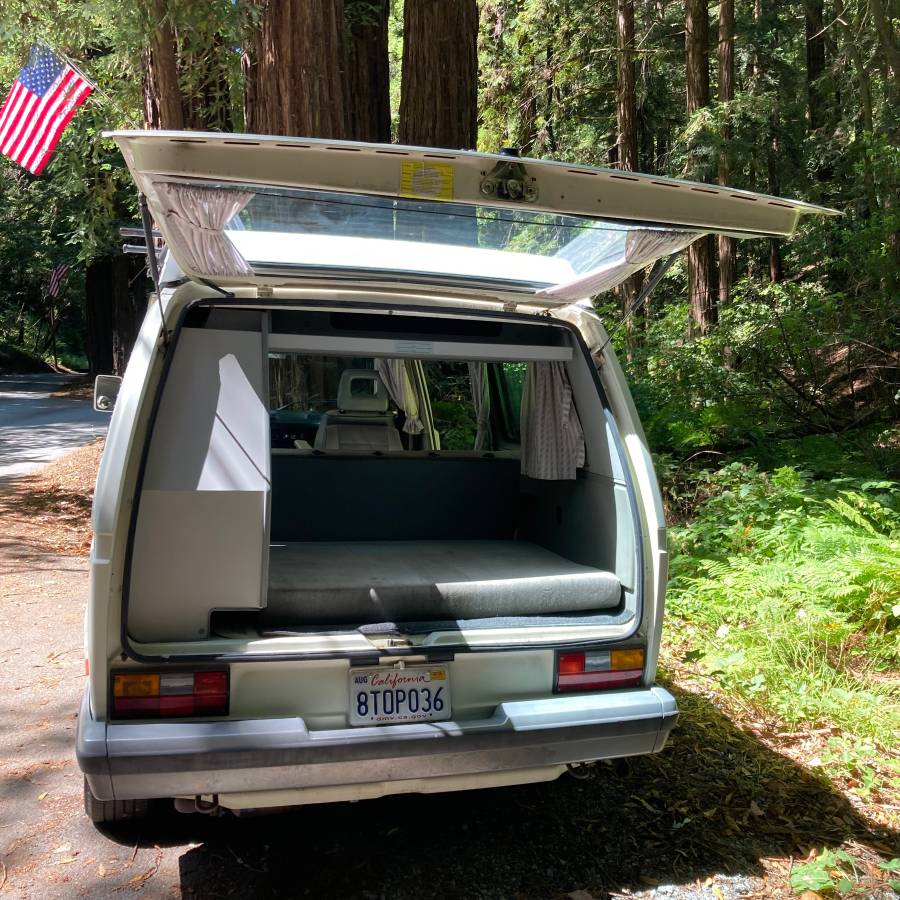 Volkswagen-vanagon-1990-white-7
