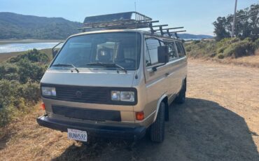 Volkswagen-vanagon-bus-1987-brown