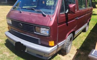 Volkswagen-vanagon-bus-1991