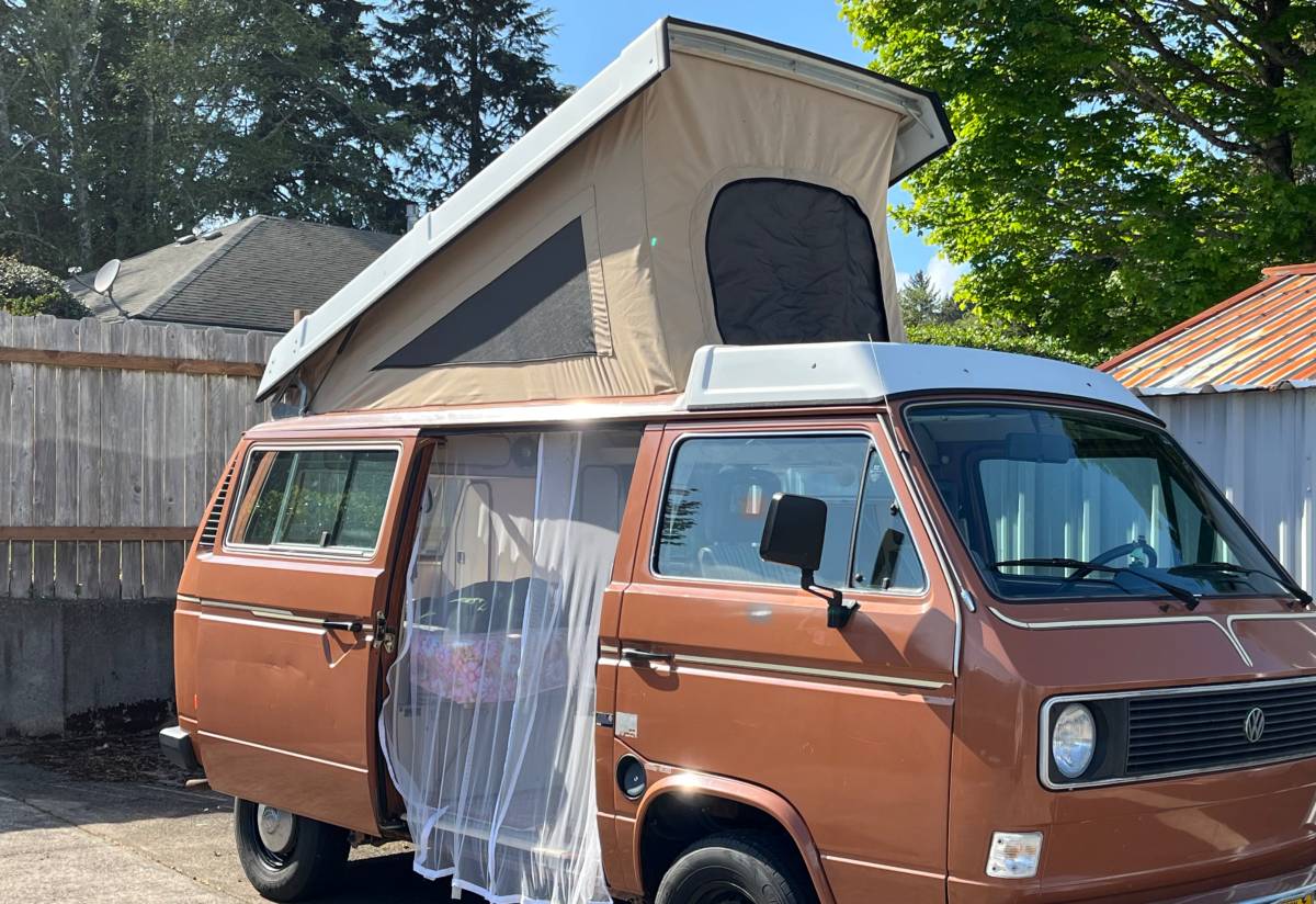 Volkswagen-vanagon-camper-1983-brown-6