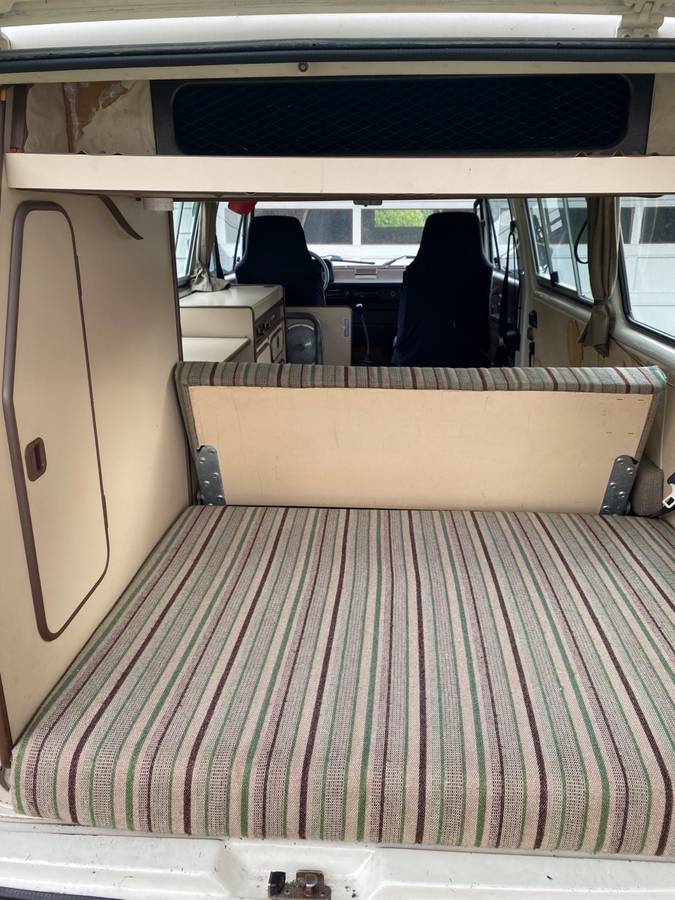 Volkswagen-vanagon-camper-1983-white-6