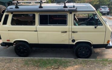 Volkswagen-vanagon-camper-1984-1