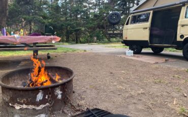 Volkswagen-vanagon-camper-1984-16