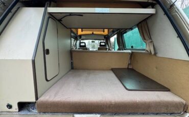 Volkswagen-vanagon-camper-1986-custom-20