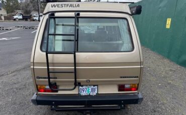 Volkswagen-vanagon-camper-1986-custom-3