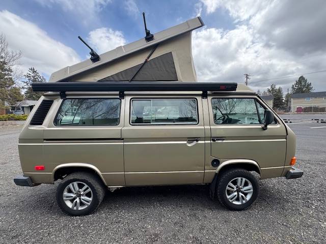 Volkswagen-vanagon-camper-1986-custom-5