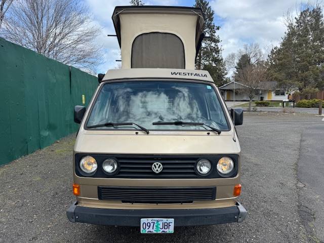 Volkswagen-vanagon-camper-1986-custom-6