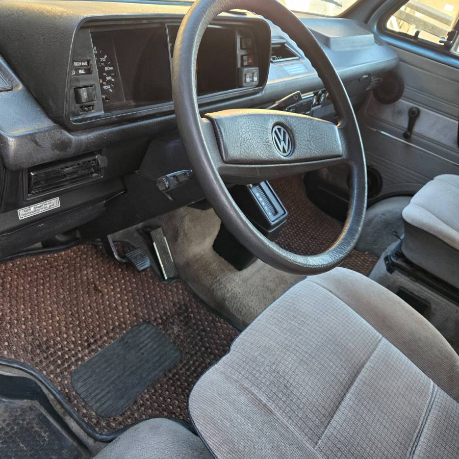 Volkswagen-vanagon-camper-westfalia-1987-blue-4