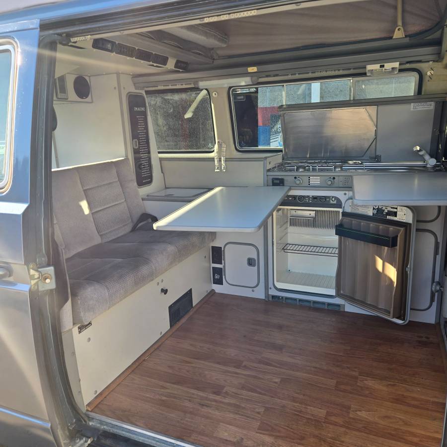 Volkswagen-vanagon-camper-westfalia-1987-blue-7