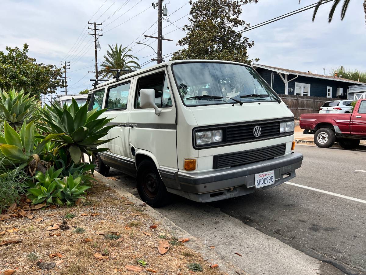 Volkswagen-vanagon-gl-1990-white-5