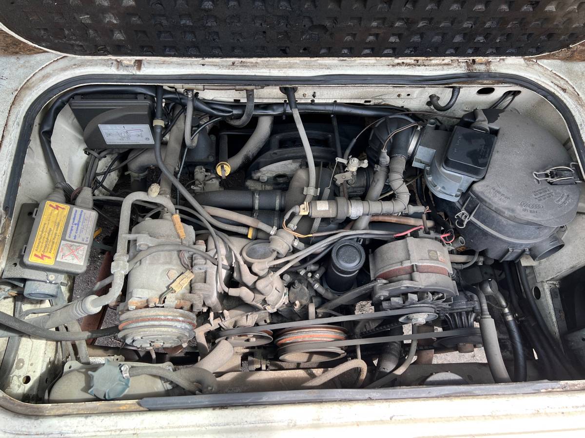 Volkswagen-vanagon-gl-1990-white-9