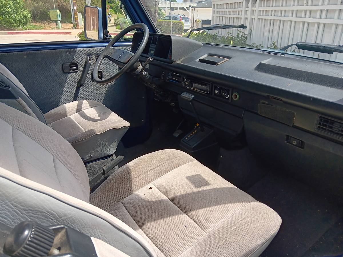 Volkswagen-vanagon-gl-1991-blue-3