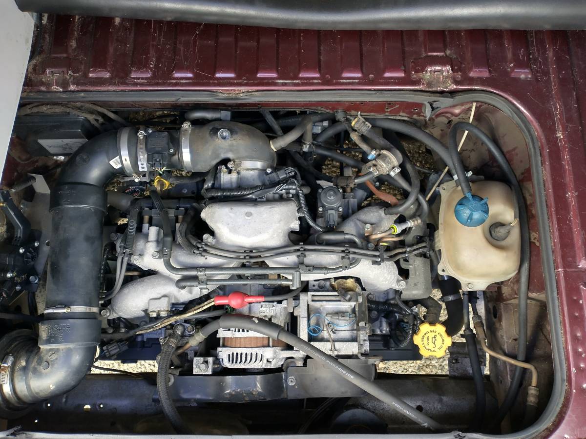 Volkswagen-vanagon-multivan-1991-red-2