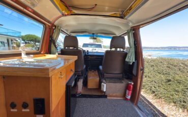 Volkswagen-vanagon-rivier-camper-1980-orange-15