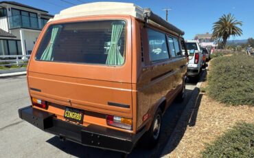 Volkswagen-vanagon-rivier-camper-1980-orange-5